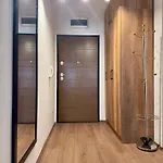 아파트 Urban Living, Modern In The Center Of With Wi-fi, Air Conditioning And Free Parking