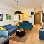 Urban Living, Modern In The Center Of With Wi-fi, Air Conditioning And Free Parking 아파트