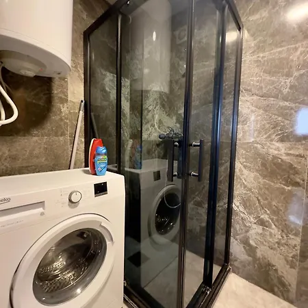 Urban Living, Modern In The Center Of With Wi-fi, Air Conditioning And Free Parking *