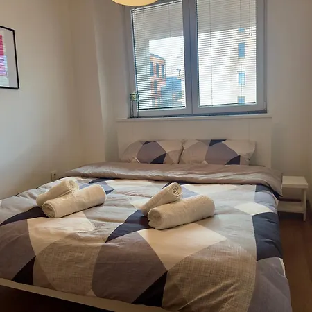 公寓 Urban Living, Modern In The Center Of With Wi-fi, Air Conditioning And Free Parking