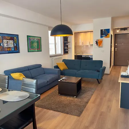 公寓 Urban Living, Modern In The Center Of With Wi-fi, Air Conditioning And Free Parking