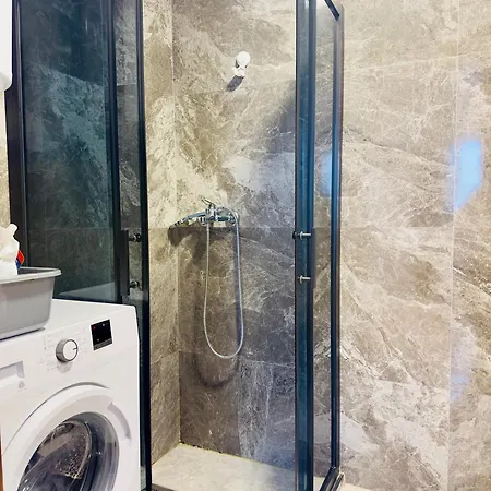 Urban Living, Modern In The Center Of With Wi-fi, Air Conditioning And Free Parking *
