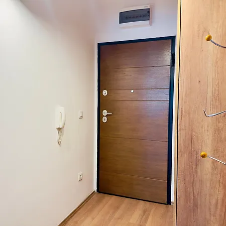 Urban Living, Modern In The Center Of With Wi-fi, Air Conditioning And Free Parking 公寓 *