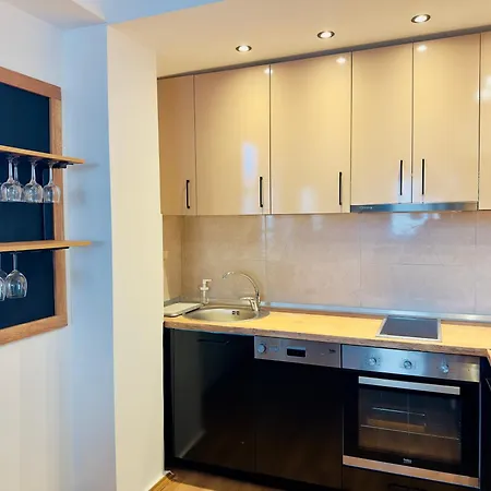 Urban Living, Modern In The Center Of With Wi-fi, Air Conditioning And Free Parking 公寓 *