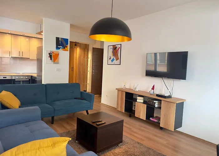 Urban Living, Modern In The Center Of With Wi-fi, Air Conditioning And Free Parking 斯科普里